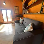 Casa Del Arco