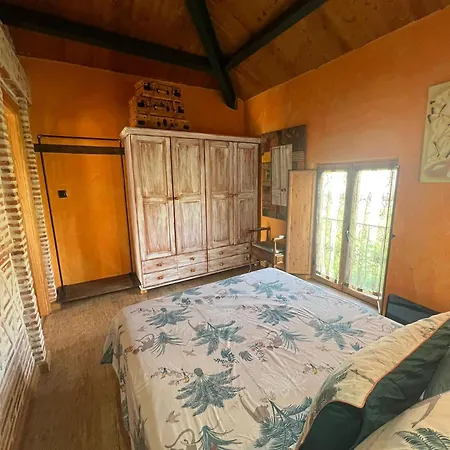 Casa Del Arco